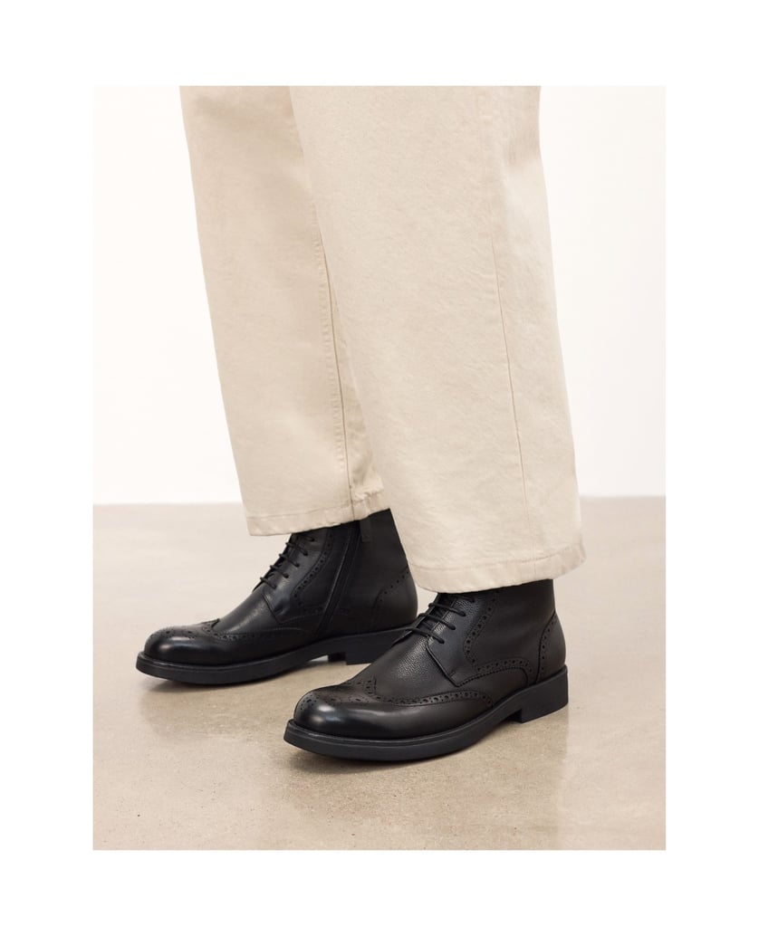 Kazar-Men's-leather-boots-with-openwork-decoration-černá
