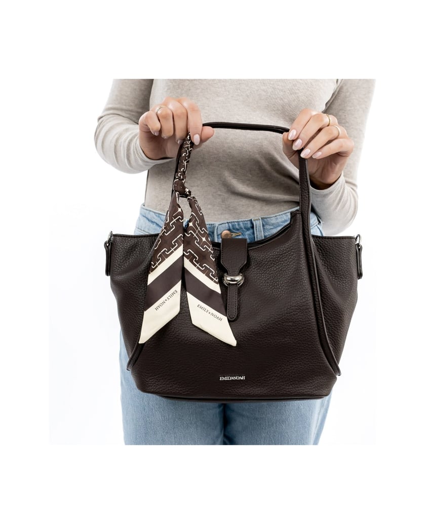 EMILY-&-NOAH-Shopper-E&N-Hasina