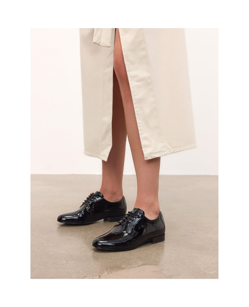 Kazar-Women’s-lace-up-patent-leather-shoes-čierna