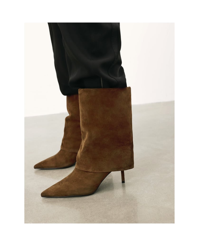 Kazar-Booties-with-upper-falling-on-the-heel-velbloudí