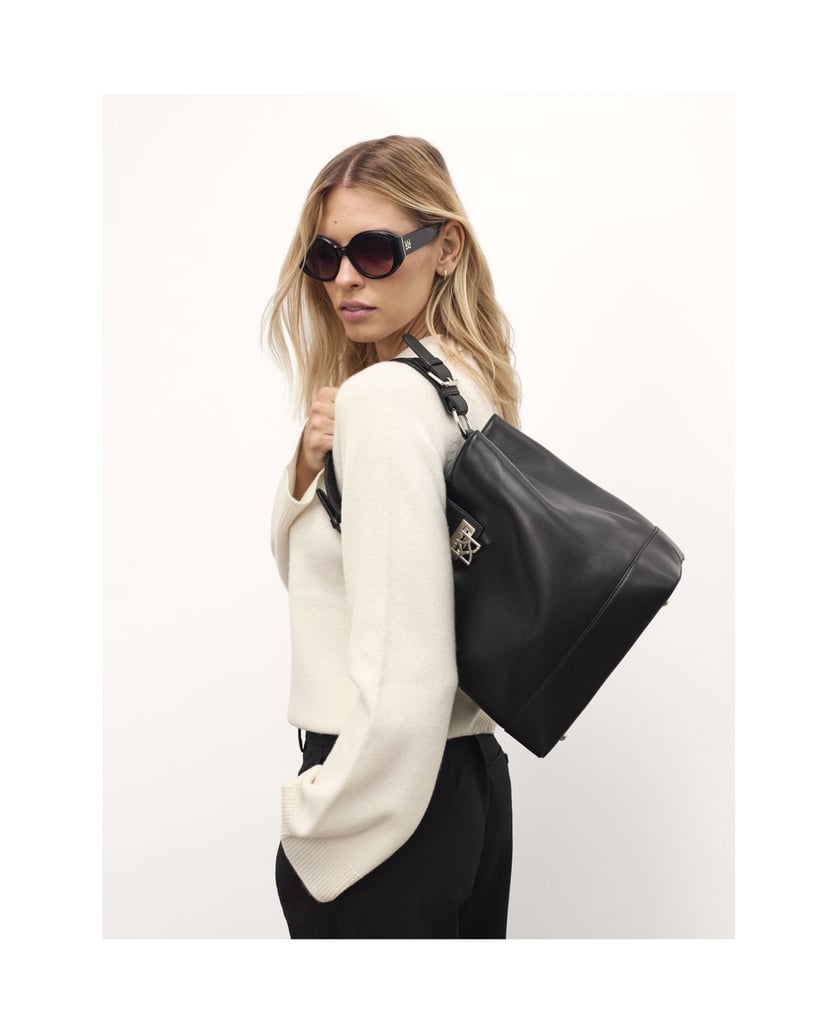 Kazar-Black-handbag-with-decorative-clasp-černá
