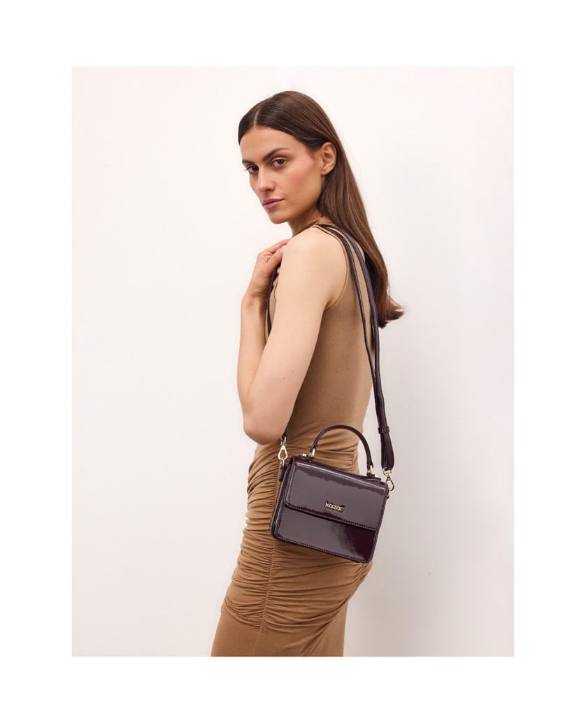 Kazar-Patent-maroon-handbag-with-handle-červená