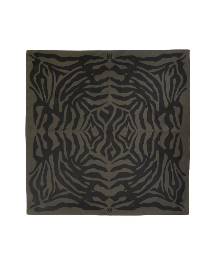Kazar-Silk-scarf-with-shine-šedá
