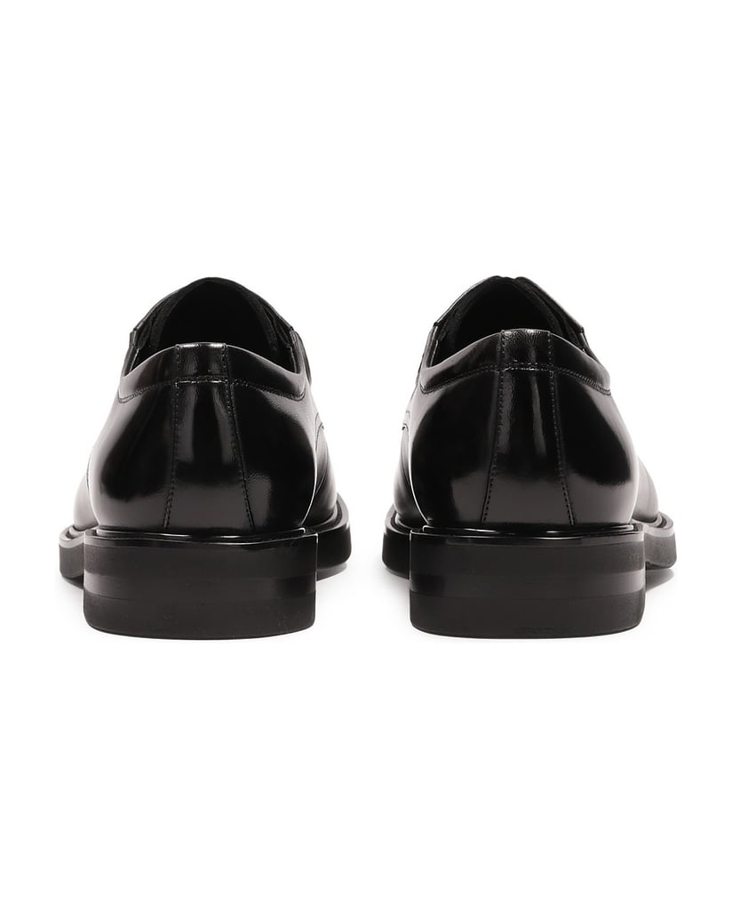 Kazar-Black-shoes-with-decorative-stitching-černá