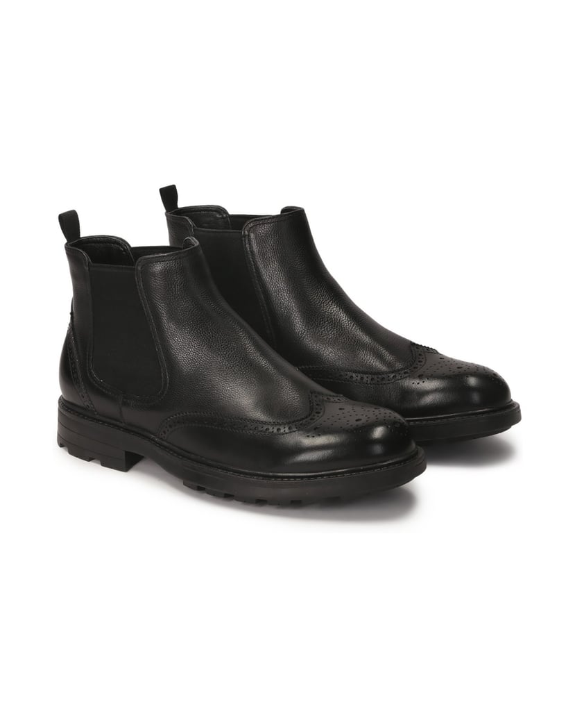 Kazar-Black-leather-Chelsea-boots-with-openwork-embellishment-černá