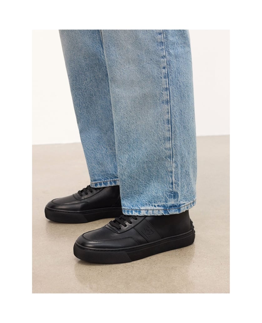 Kazar-Leather-sneakers-with-high-top-and-monogrammed-design-čierna