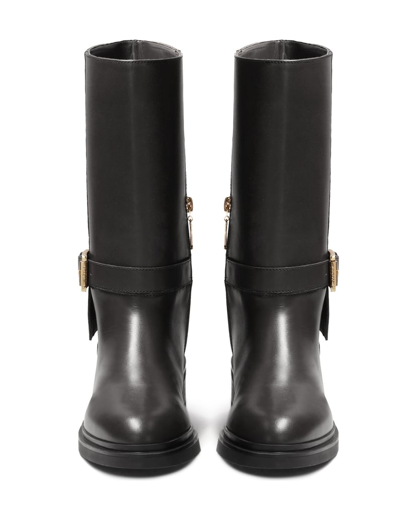 Kazar-Flat-leather-boots-decorated-with-a-strap-černá