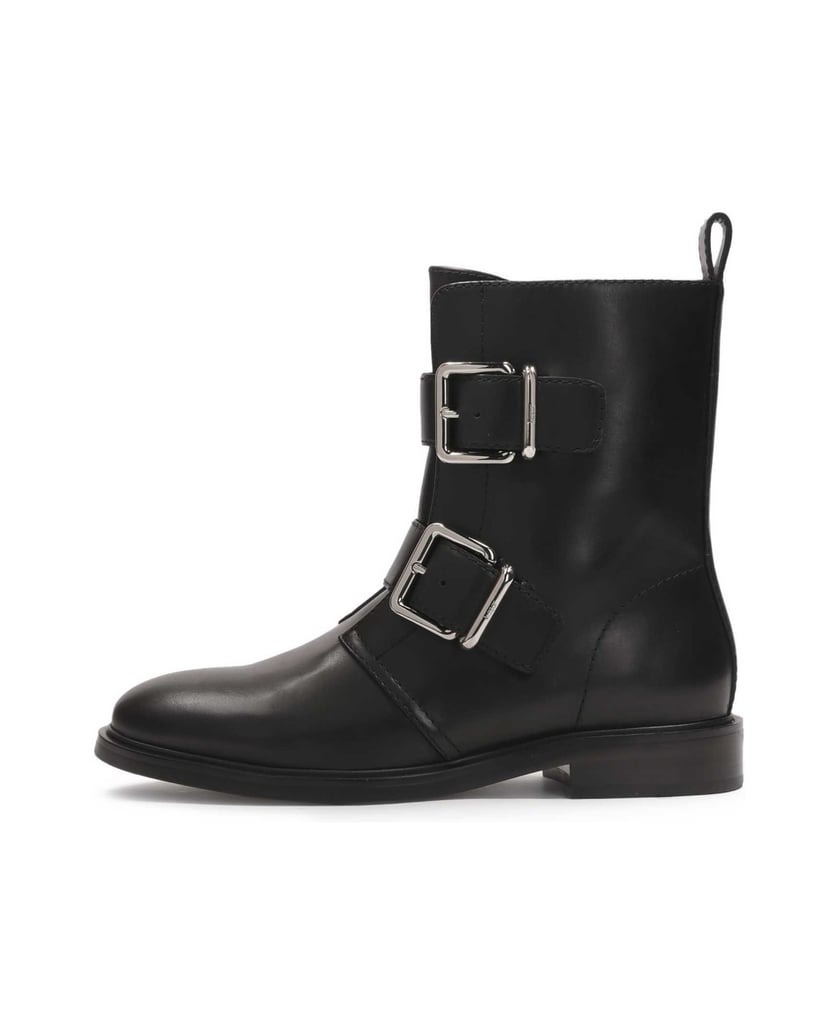 Kazar-Flat-leather-boots-decorated-with-buckles-čierna
