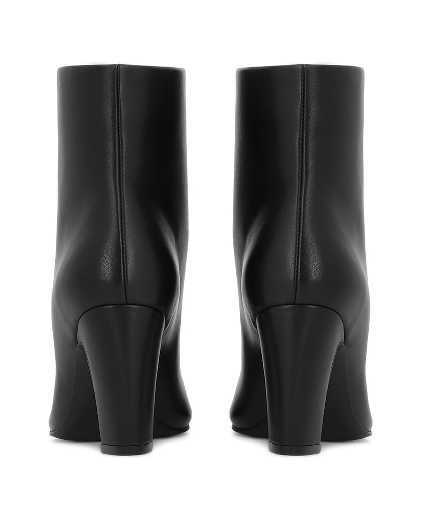 Kazar-Black-heeled-boots-with-slip-on-upper-čierna