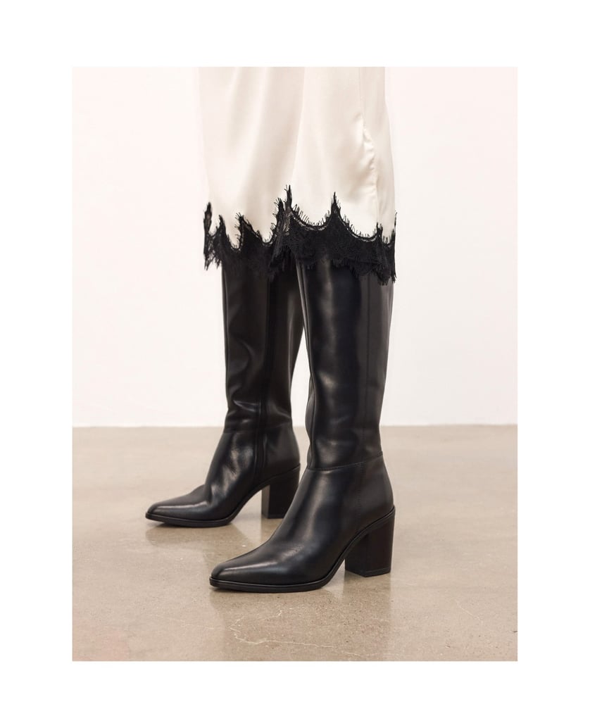 Kazar-Classic-black-boots-with-wide-heels-černá
