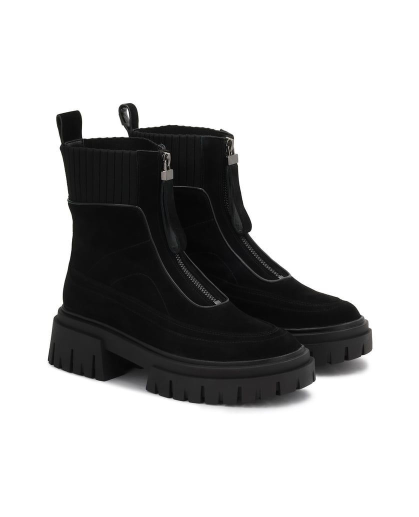 Kazar-Suede-boots-with-a-zipper-on-the-front-of-the-upper-čierna