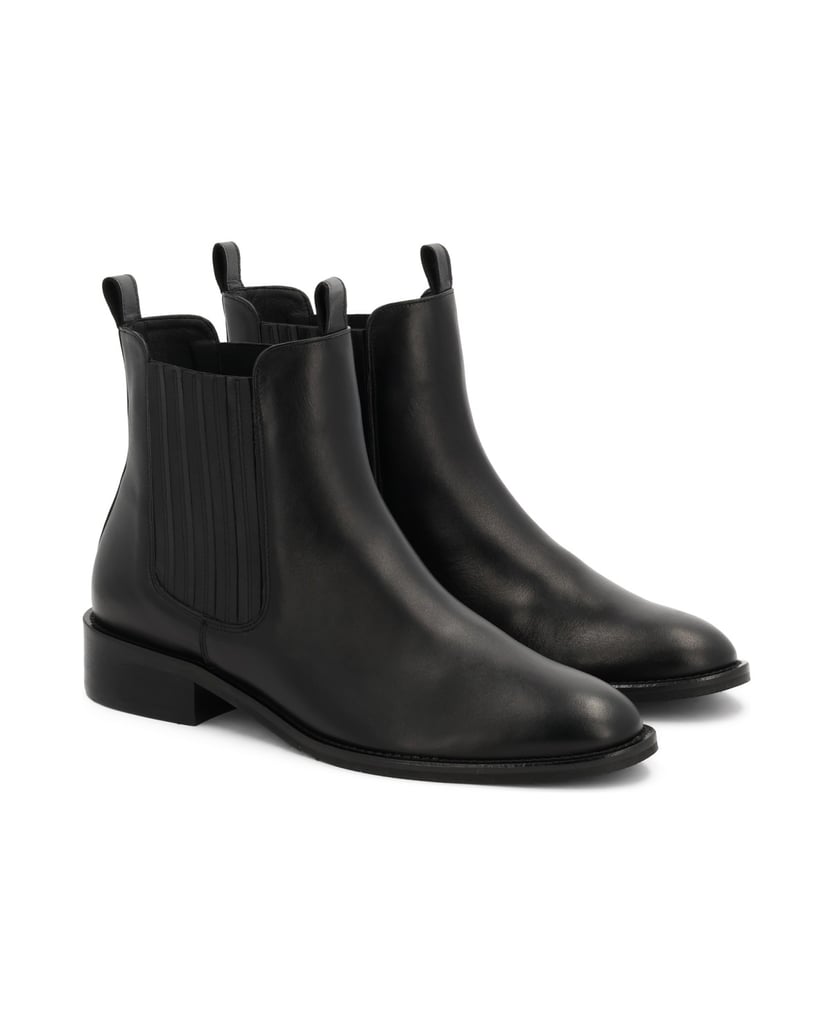 Kazar-Black-leather-boots-with-elastic-inserts-and-loops-čierna