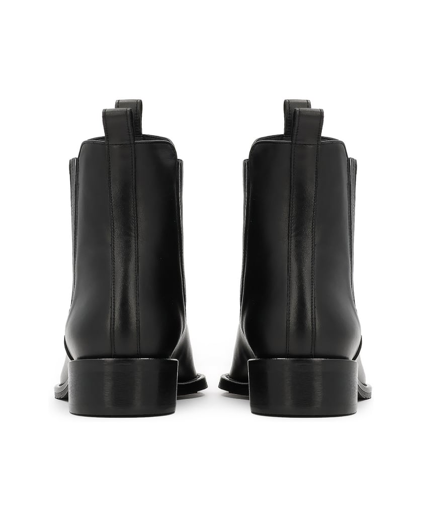 Kazar-Black-leather-boots-with-elastic-inserts-and-loops-čierna