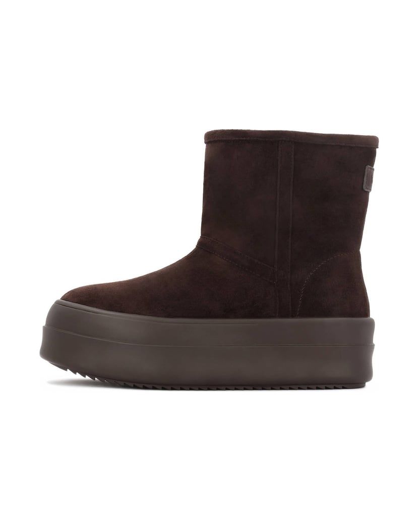 Kazar-Brown-snow-boots-on-a-thick-sole-with-sheep's-wool-insulation-hnědá