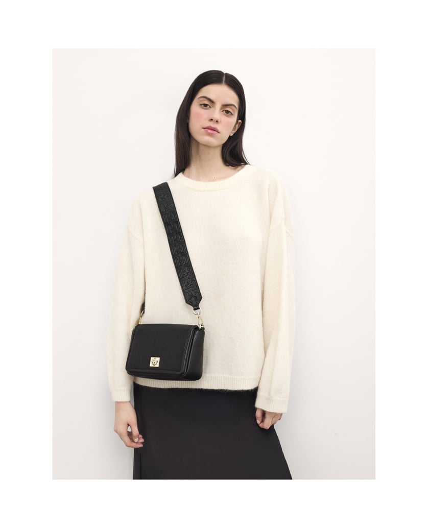 Kazar-Small-black-leather-handbag-with-flap-černá