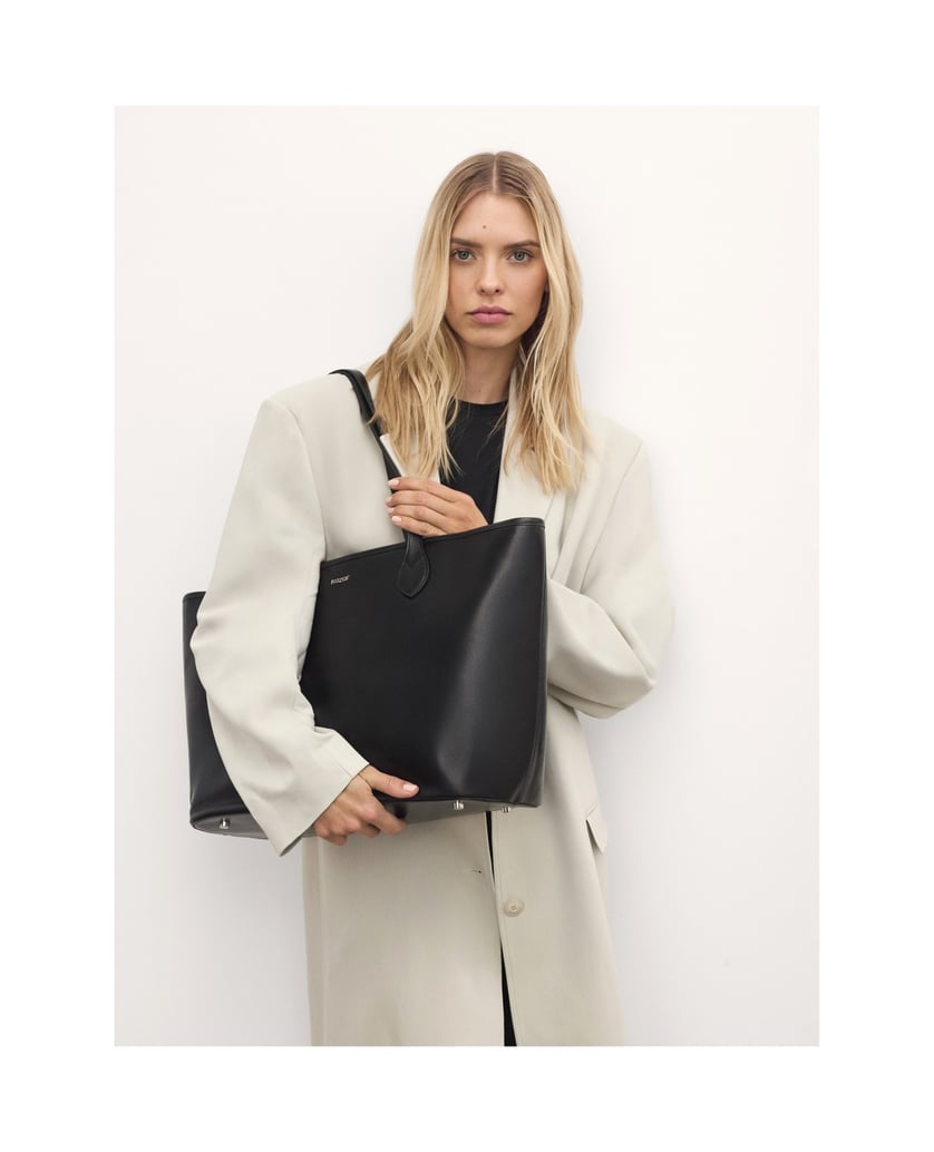 Kazar-Capacious-black-shoulder-bag-černá