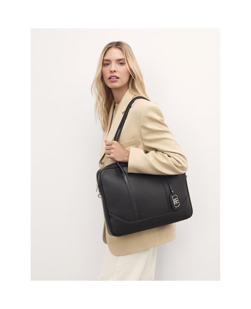 Kazar-Classic-black-leather-laptop-bag-černá