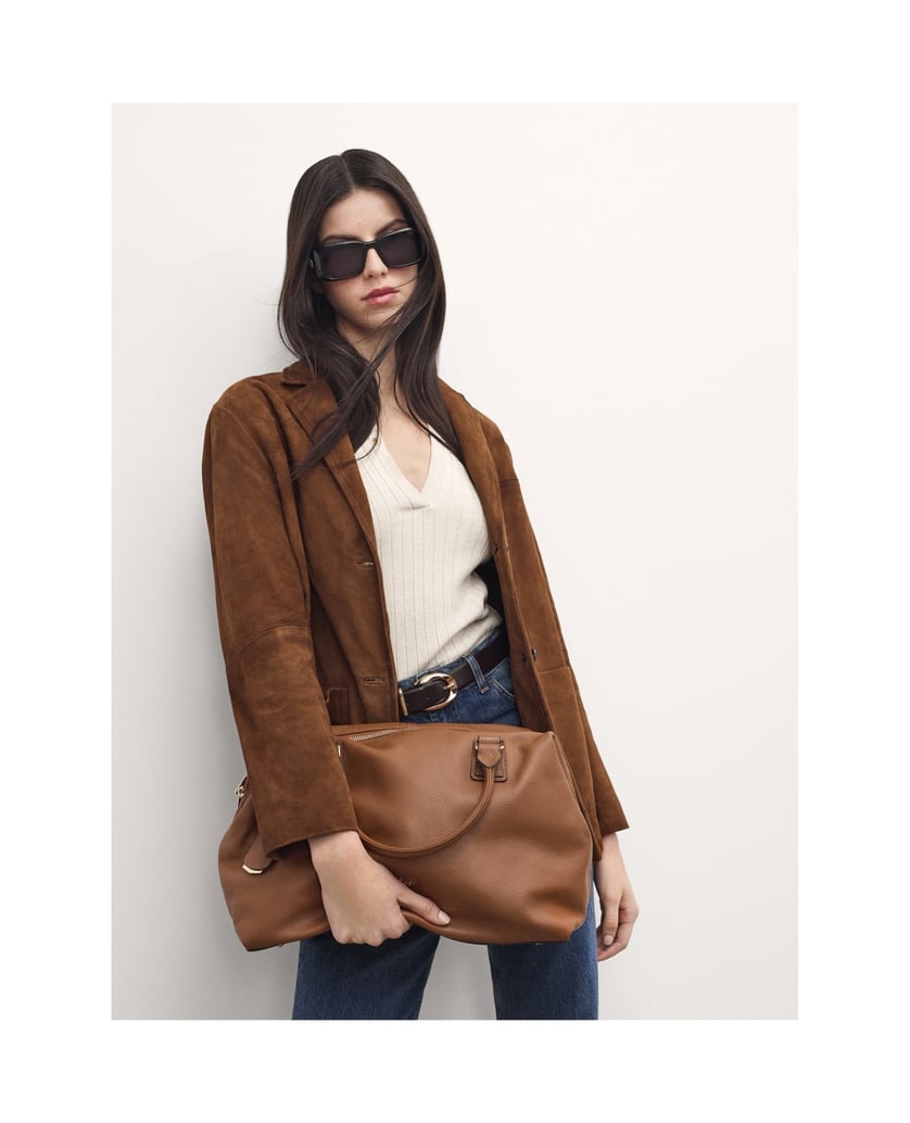 Kazar-Large-light-brown-handbag-with-two-handles-and-a-strap-velbloudí
