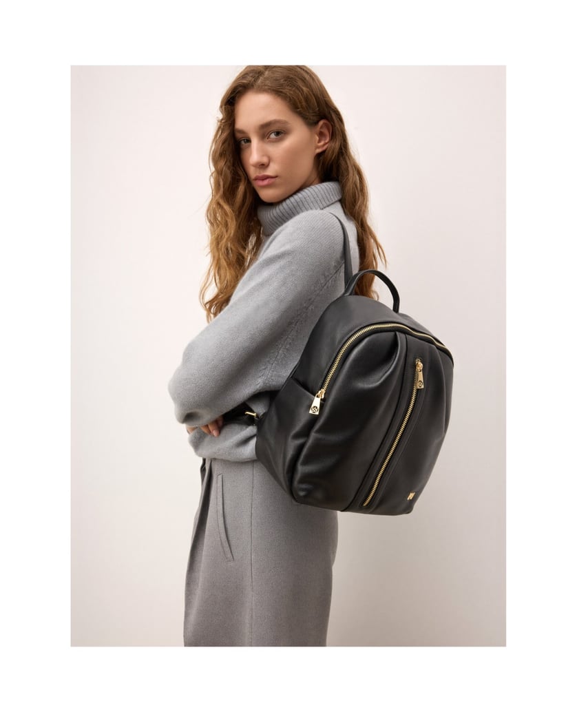 Kazar-Black-backpack-in-soft-natural-leather-černá