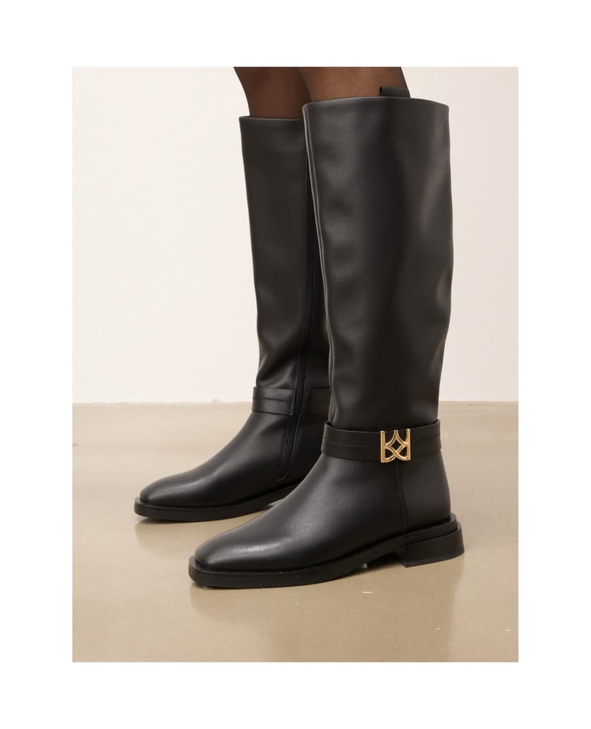 Kazar-Black-boots-with-logo-accent-čierna