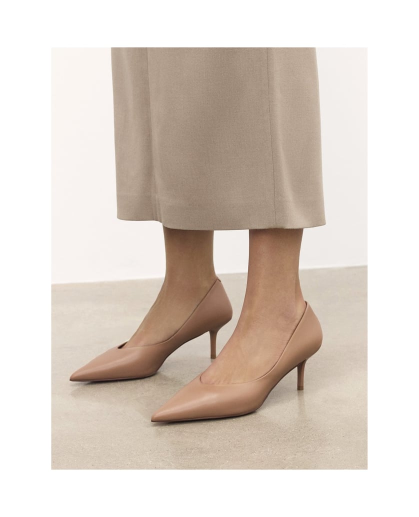 Kazar-Classic-beige-leather-pumps-béžová