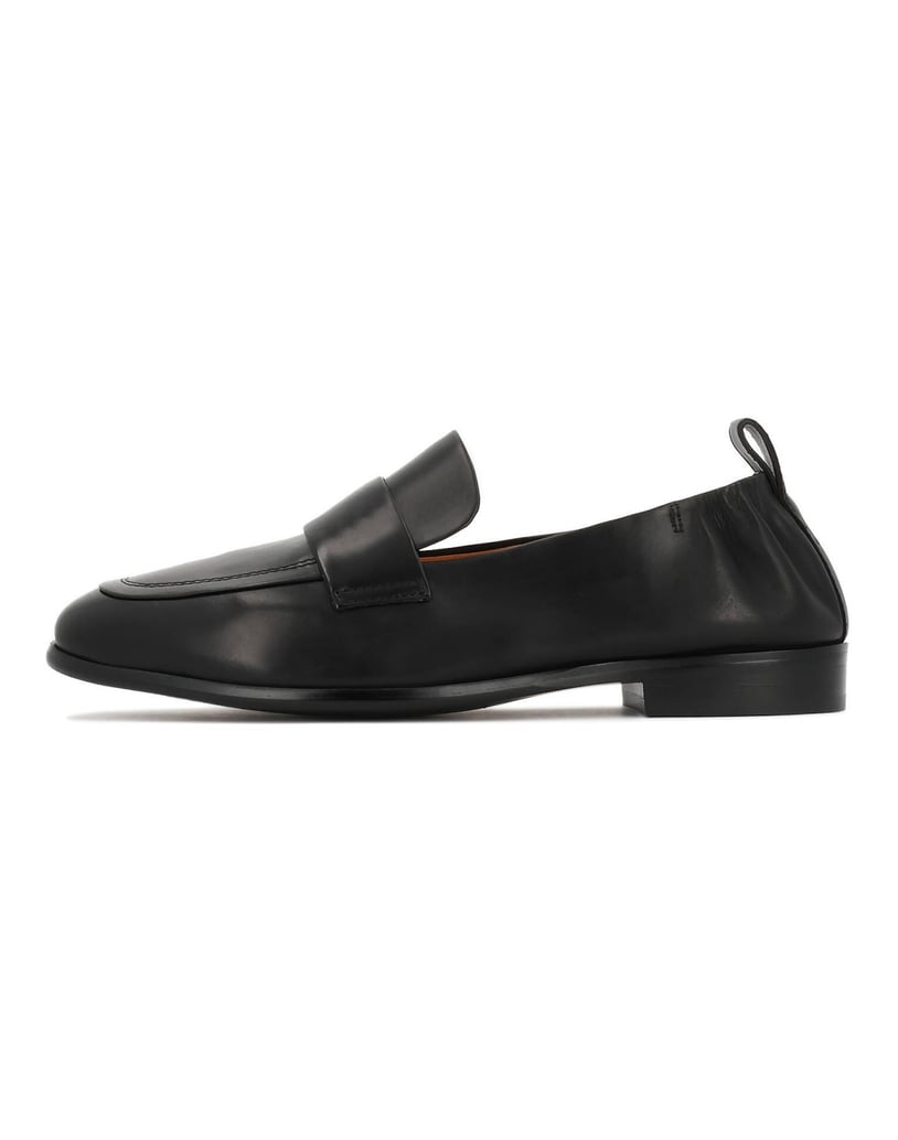 Kazar-Black-slip-on-shoes-with-elastic-at-the-heel-čierna