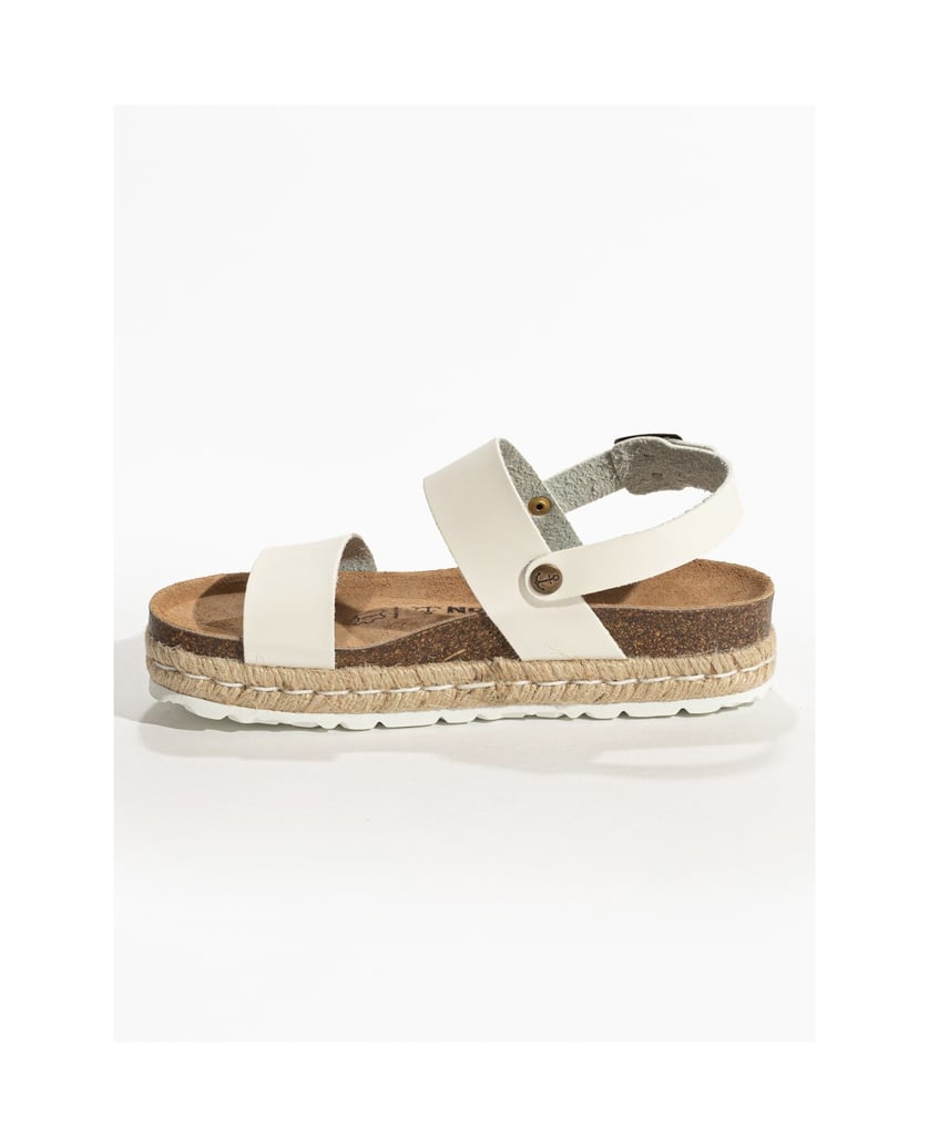 Bayton-Mules-women-Kenji-weiss