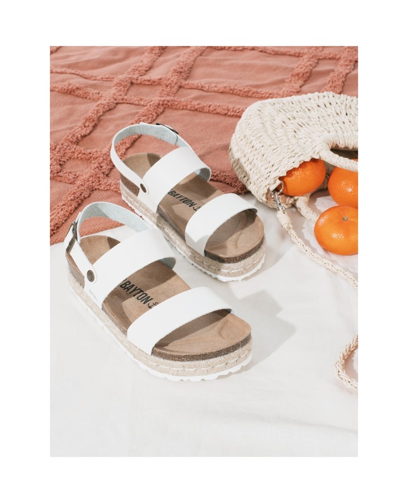 Bayton-Mules-women-Kenji-weiss