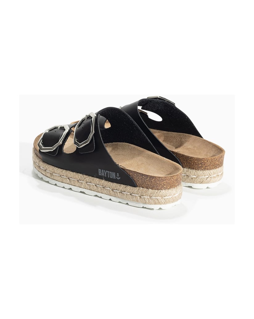 Bayton-Mules-woman-Alcee-schwarz