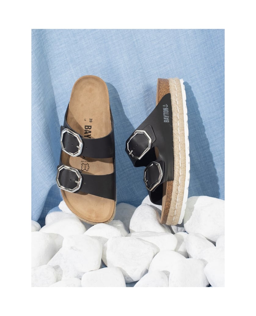 Bayton-Mules-woman-Alcee-schwarz