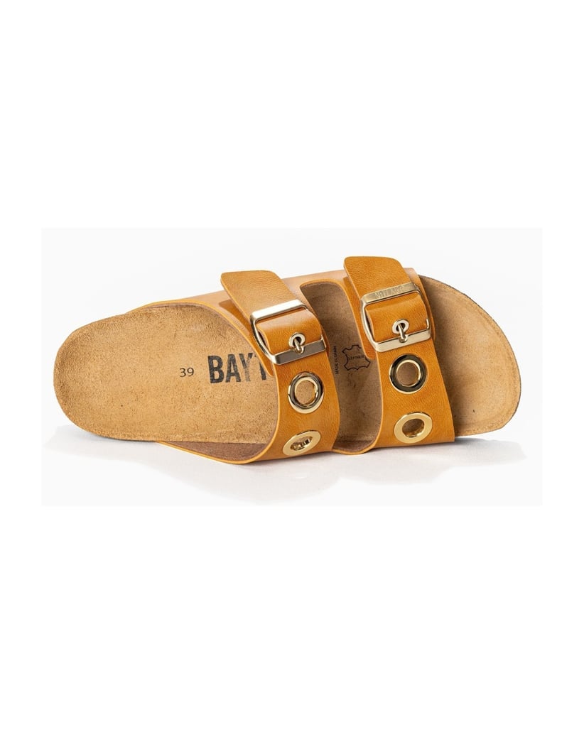 Bayton-Mules-woman-Janny-schwarz