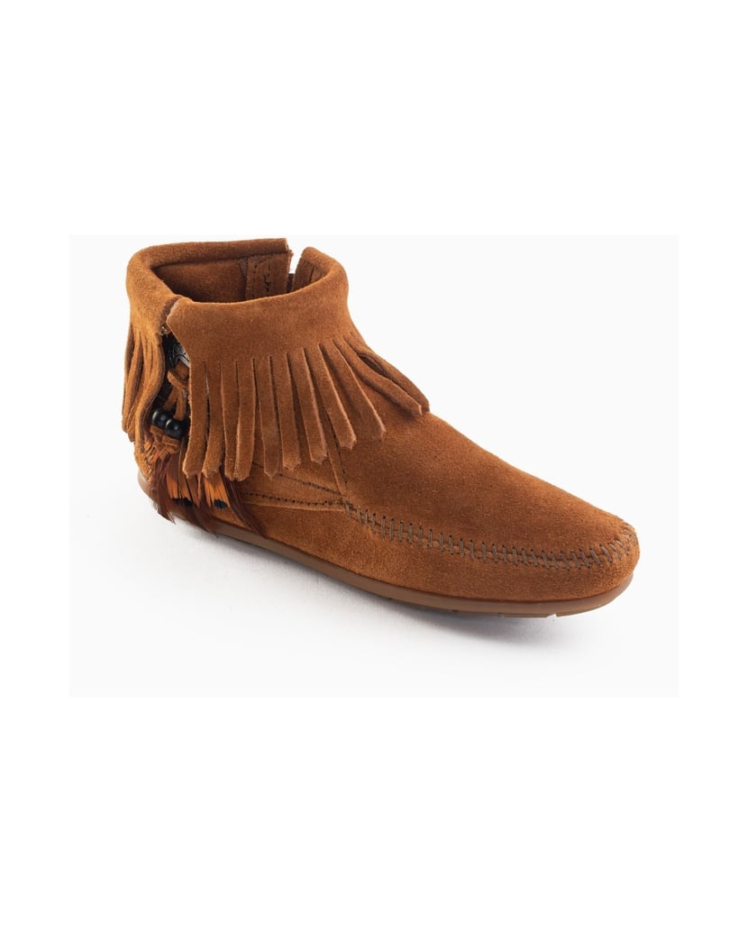 MINNETONKA-Concho-Feather-Low-Boots