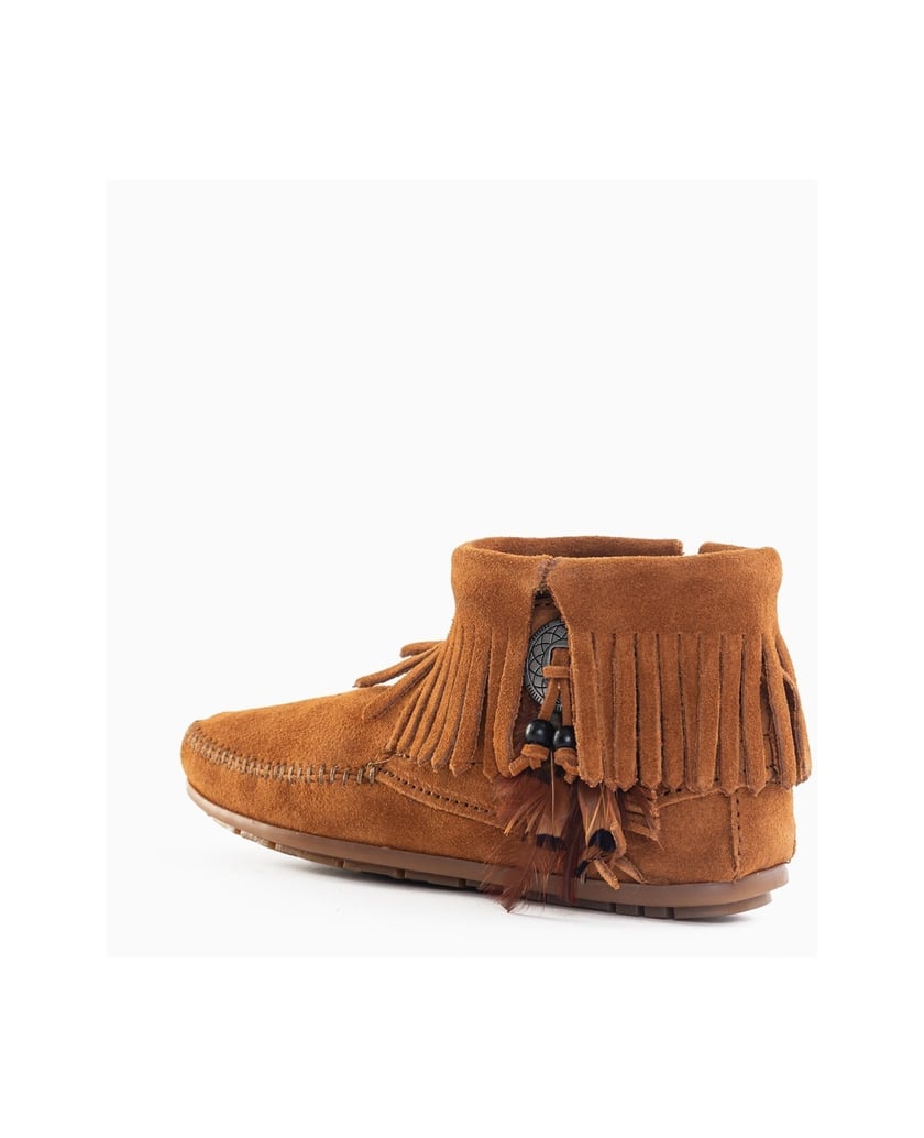 MINNETONKA-Concho-Feather-Low-Boots