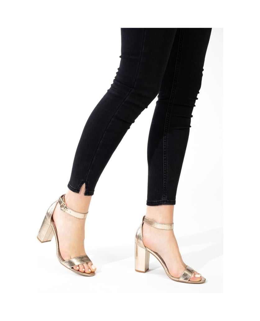 Celena-Sandalen-mit-eckigem-Absatz-CLAUDIA-weiss
