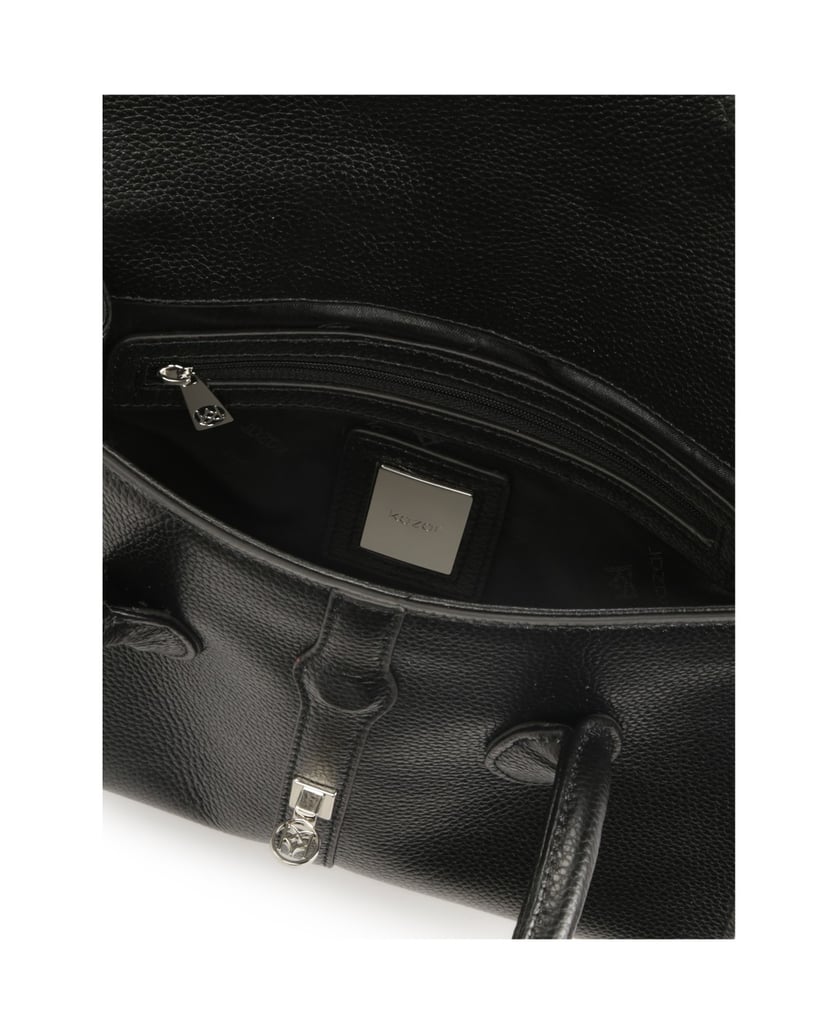 Kazar-Black-handbag-in-the-shape-of-a-trunk-čierna