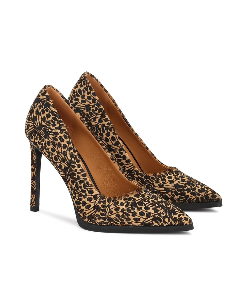 Kazar-Pumps-in-a-fashionable-pattern-černá