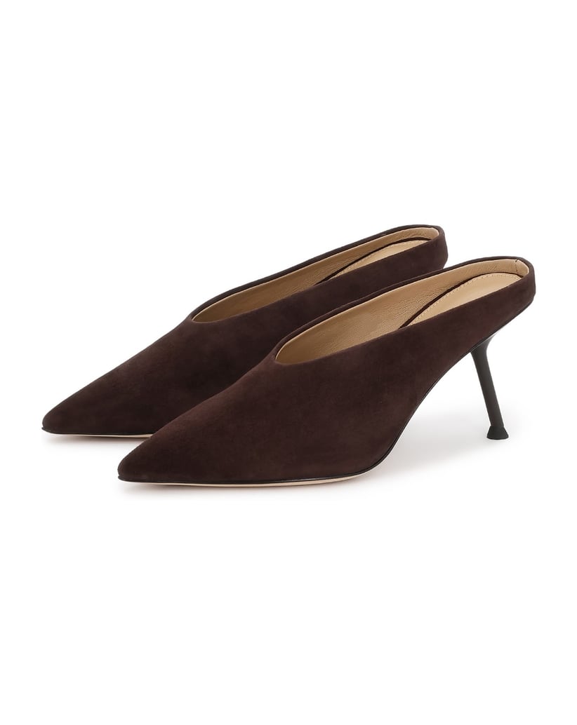 Kazar-Studio-Braune-Maultiere-auf-einem-gebogenen-Stift-braun