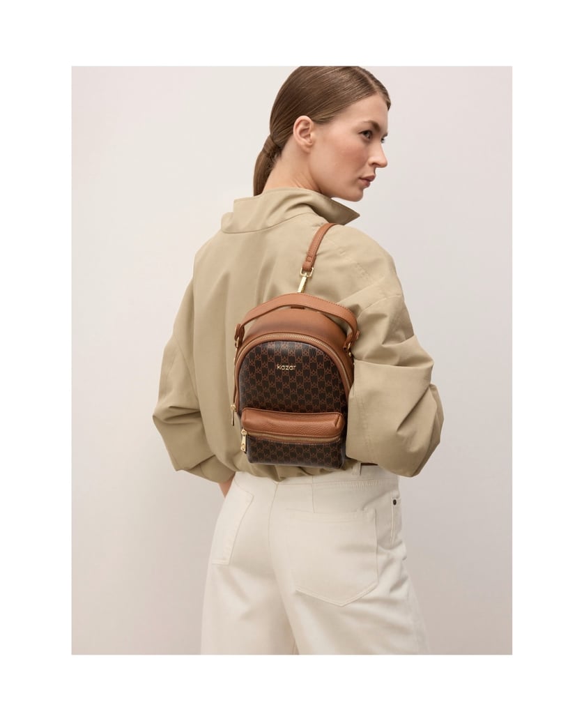 Kazar-Two-tone-leather-backpack-with-detachable-suspenders-velbloudí