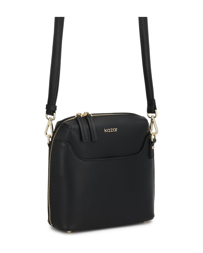 Kazar-Black-leather-bag-with-front-pocket-černá