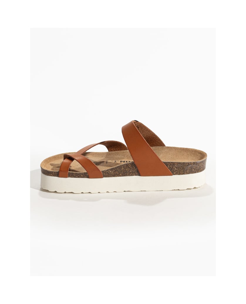 Bayton-Mules-woman-Cintra-gelb