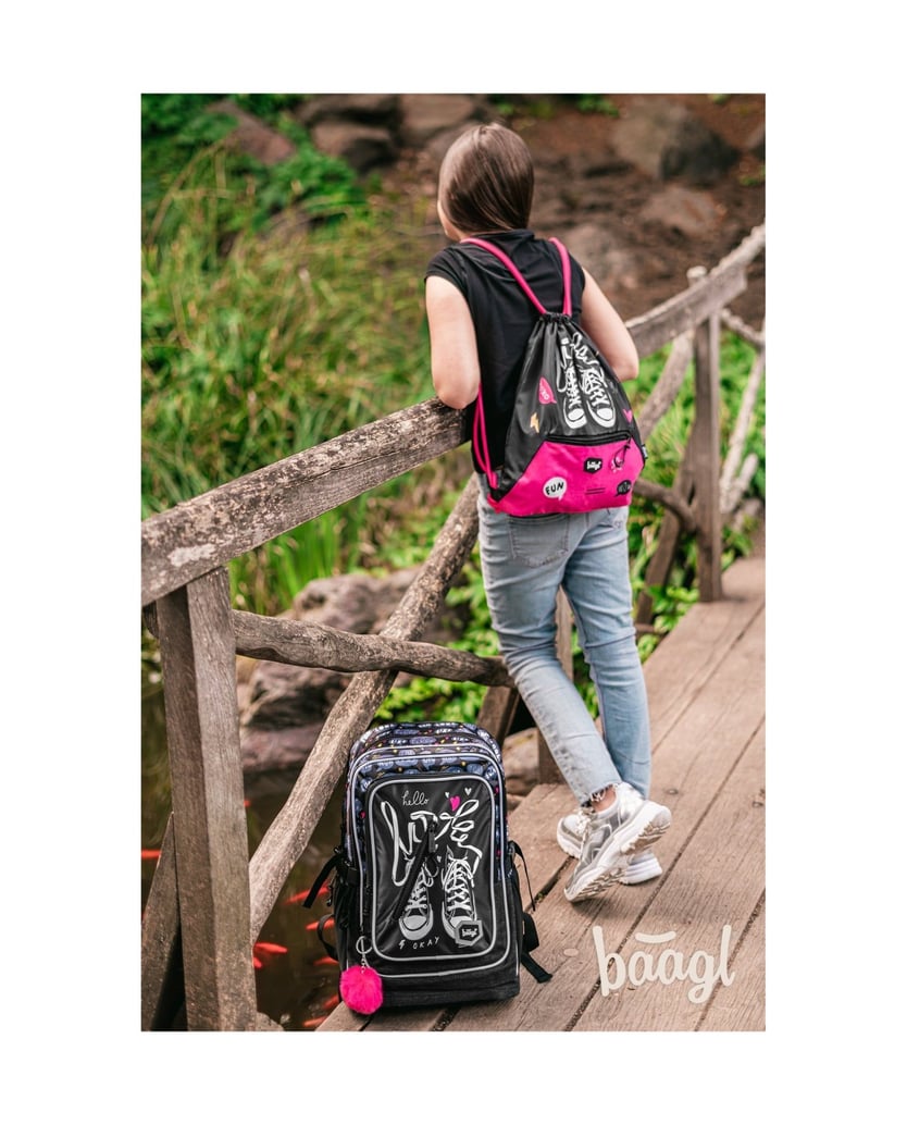 Baagl-Turnbeutel-mit-Tasche-Sneakers-schwarz