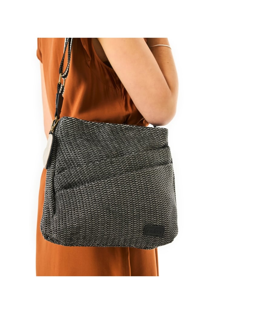 Rieker-Umhängetasche-H1004-schwarz