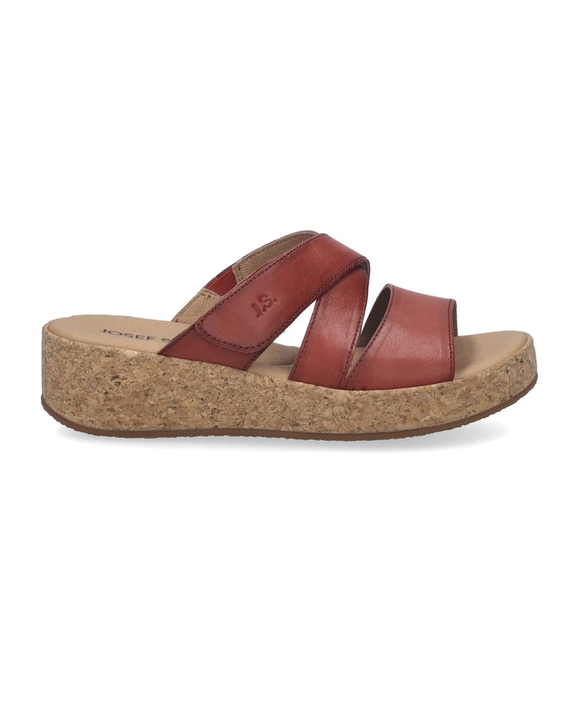 JOSEF-SEIBEL-Evita-04-lila