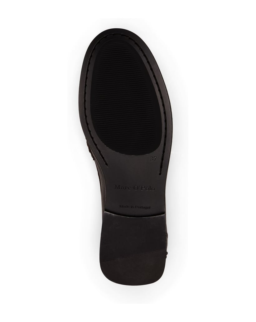 Marc-O´Polo-Penny-Loafer-Model-Fiona-schwarz