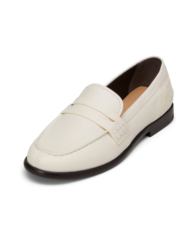 Marc-O´Polo-Penny-Loafer-Model-Fiona-schwarz
