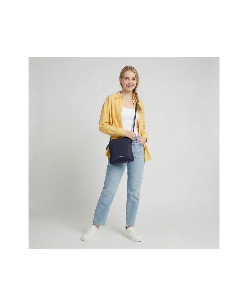 EMILY-&-NOAH-Crossover-blau