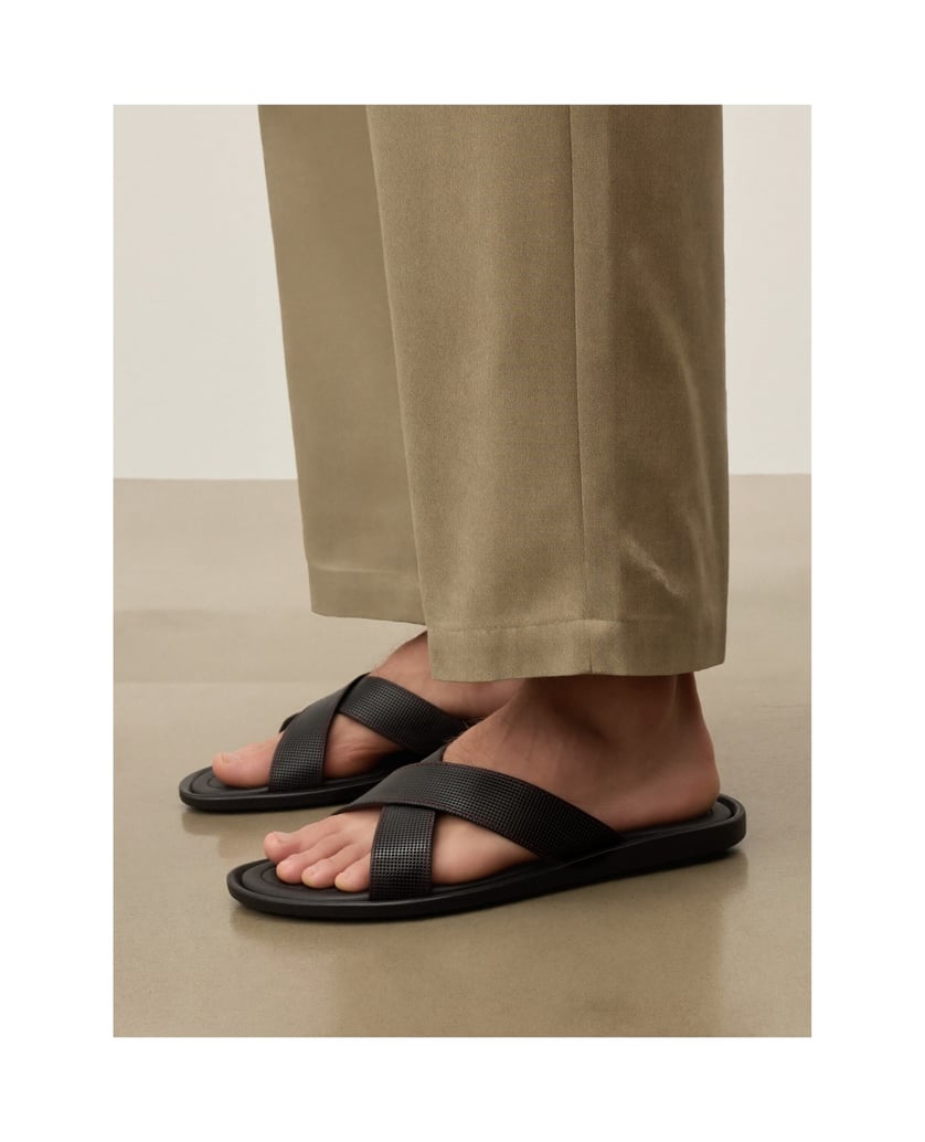 Kazar-Black-leather-men's-slides-with-red-stitching-černá
