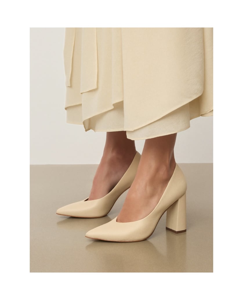Kazar-Bright-leather-pumps-with-a-wide-heel-béžová