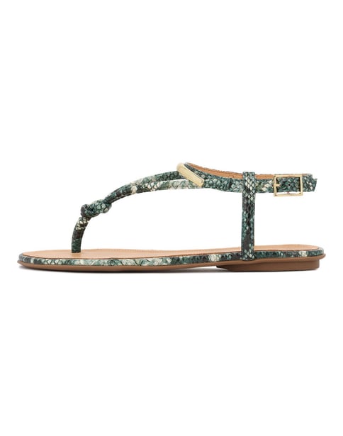 Flip flop sandals in a unique pattern