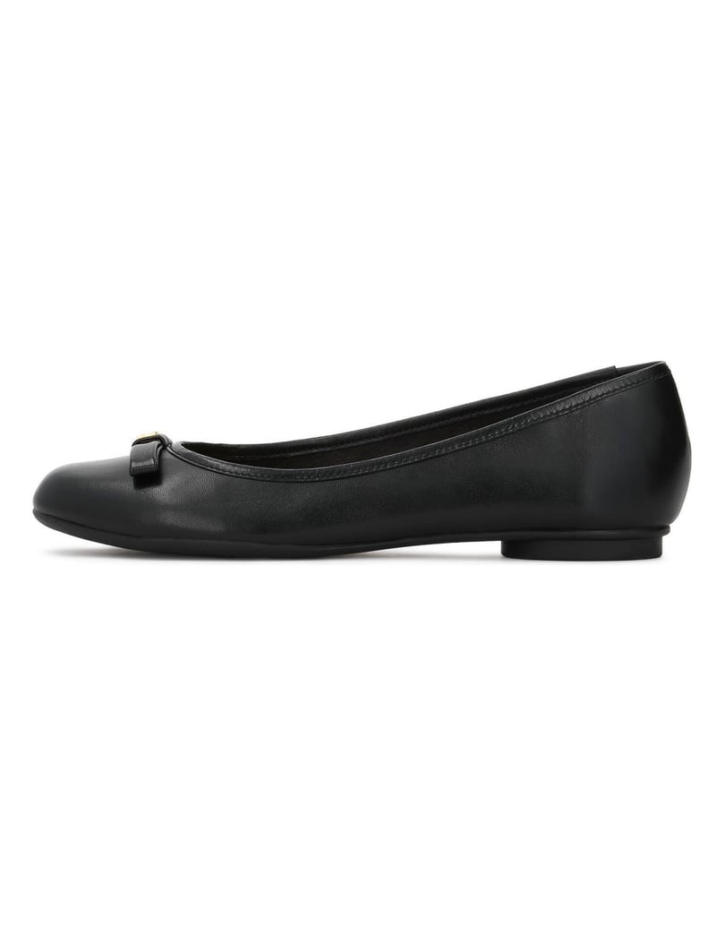 Kazar-Classic-black-ballerinas-with-bows-černá